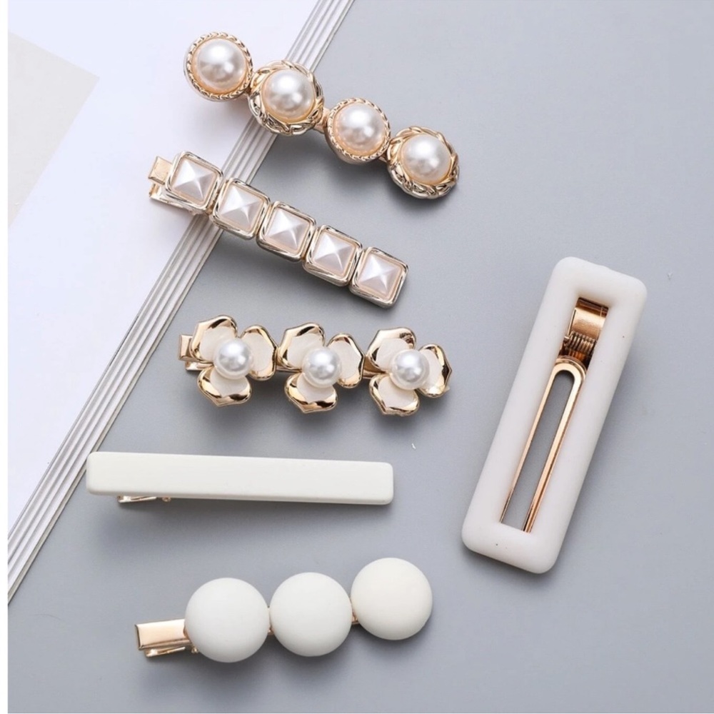 Luxe Faux Pearl Romantic Hair Clip Set